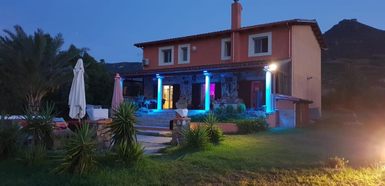 Orange Ville Villamassargia Ngoại thất bức ảnh